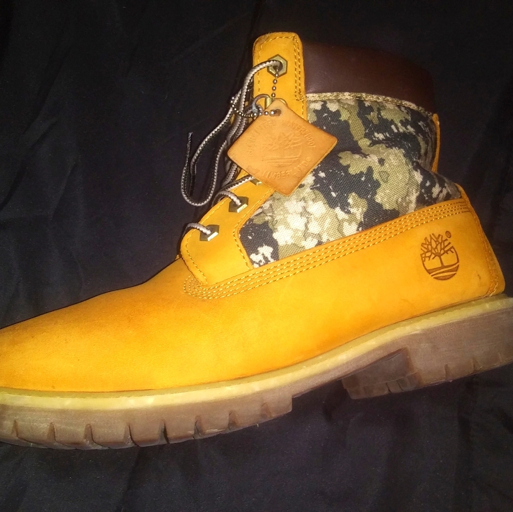 Timberlands camo print